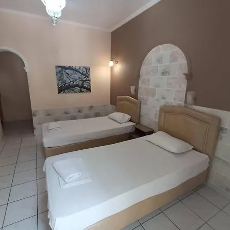 Aparthotel Laganas Beach Hotel 3*