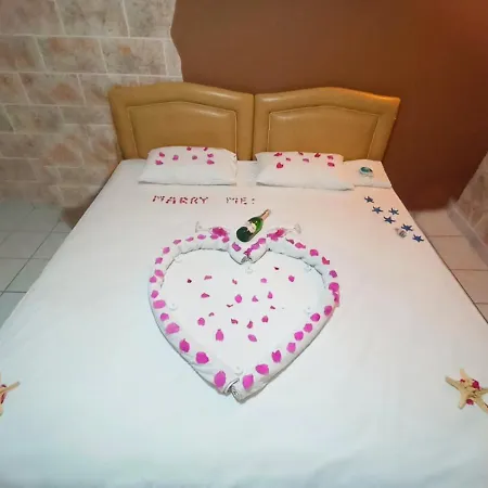 Laganas Beach Hotel Апарт-отель 3*