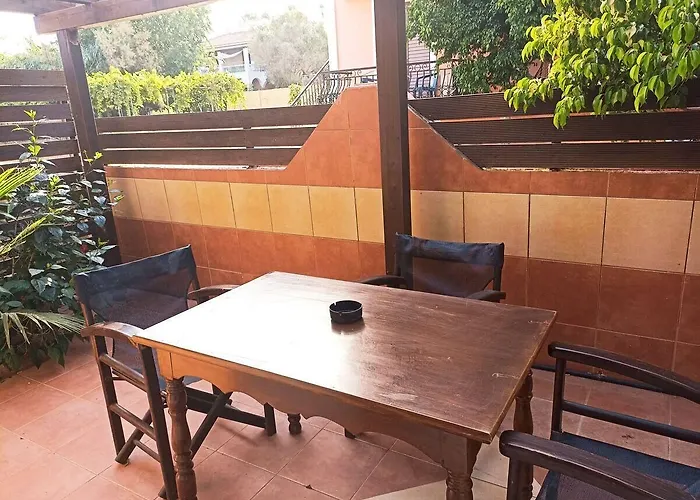 Laganas Beach Hotel شقة فندقية 3*