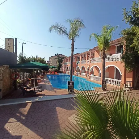 Ξενοδοχείο με διαμερίσματα Laganas Beach Hotel 3*