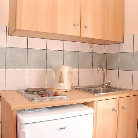 에우게니아 호텔 앤드 아파트먼트 라가나스